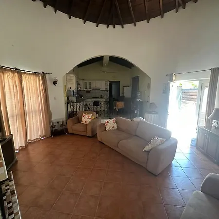 Near * Agios Epiktitos